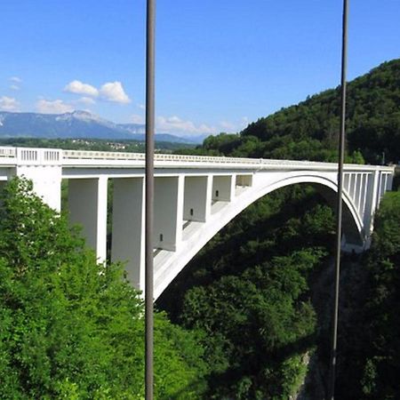Appartamento Le Dali Cruseilles Esterno foto